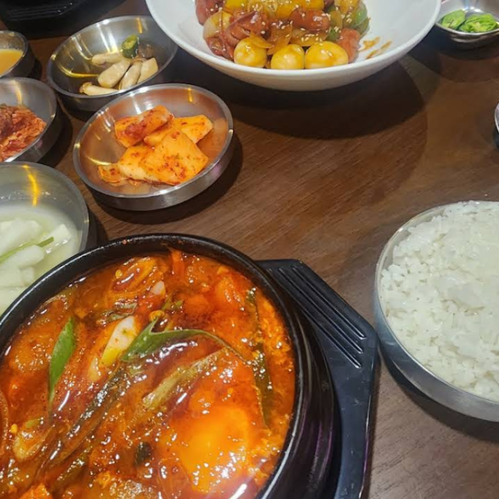 호치민 다람쥐산장 1군 - 분위기Good 안주 맛집