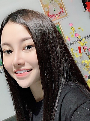 매력적인 베트남 호치민의 여대생