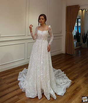 HoChiMinh-City 9월 23일 드레스 피팅 호치민정보 인스타