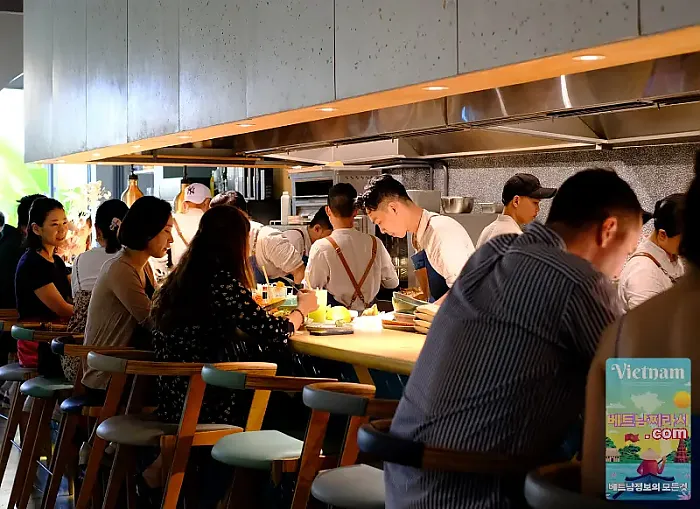 WKND Saigon 가족 친화적인 다이닝 컨셉 호주식 요리