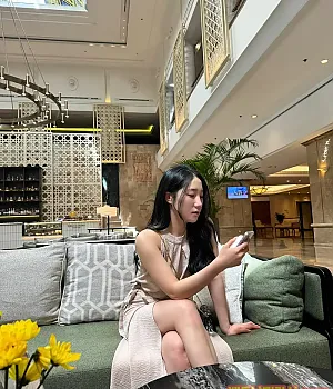 LOTTE HOTEL SAIGON 2월 14일 호텔로비에서 대기