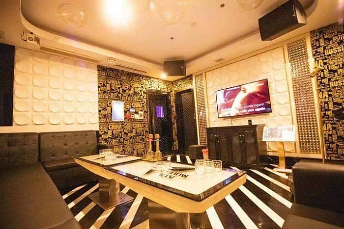 다낭 가라오케 브이쇼 V-SHOW KTV