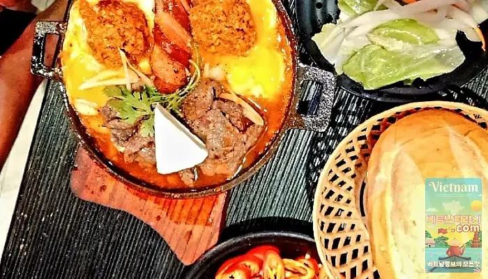 [기획]호치민시 반미 맛집 찾기 : 반미 짜오 꼬 바 하우 (Banh mi Chao Co 3 Hau)