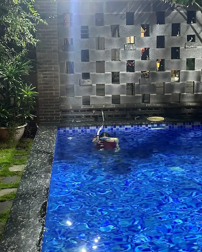 붕따우!! 먹고 수영하고 바이크타고  @lluvly_ 인스타