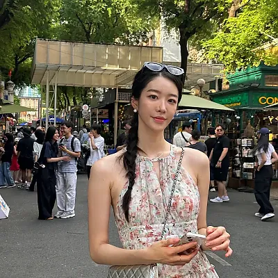 북스트리트 너무 평화롭고 예뻤던  @hyeranland 인스타