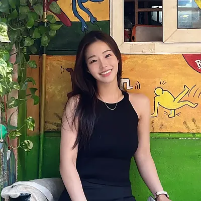 Hanoi 웃는 모습에 반해요 @jinadorable__ 인스타